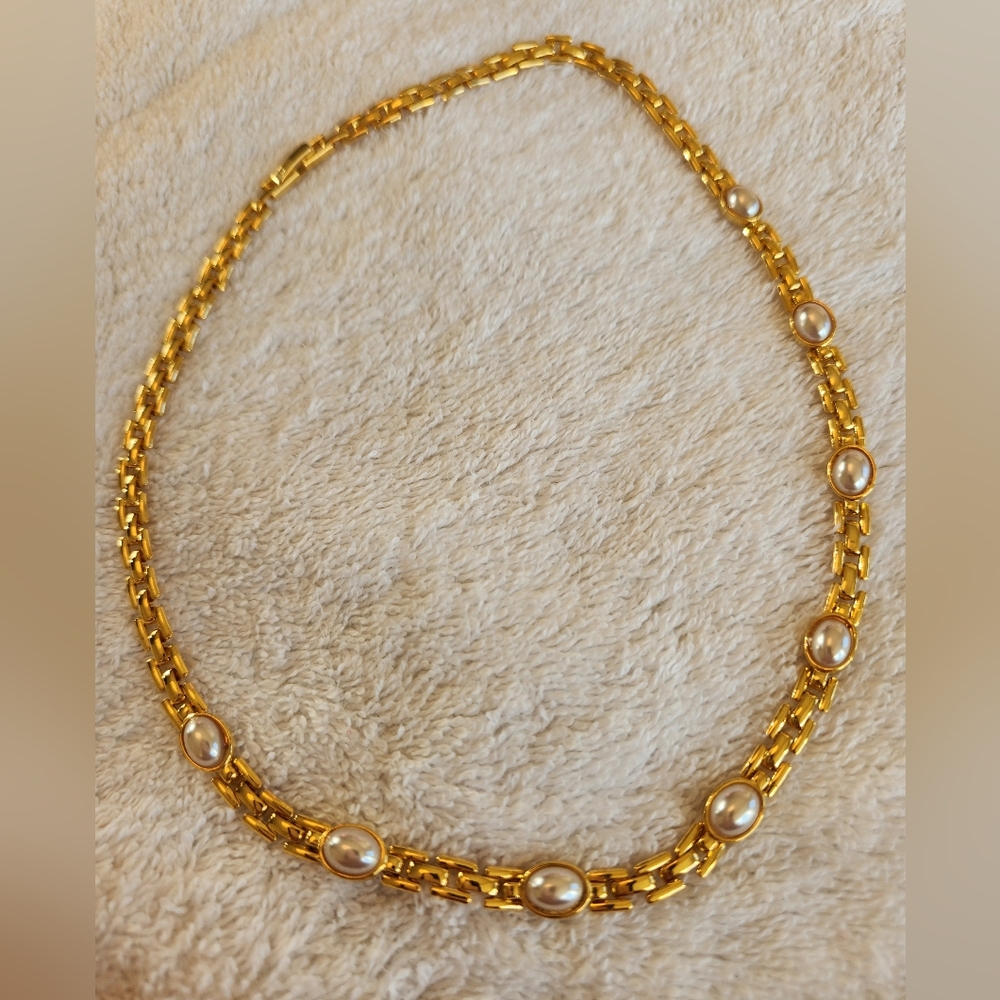 Pearl Choker Style Necklace
